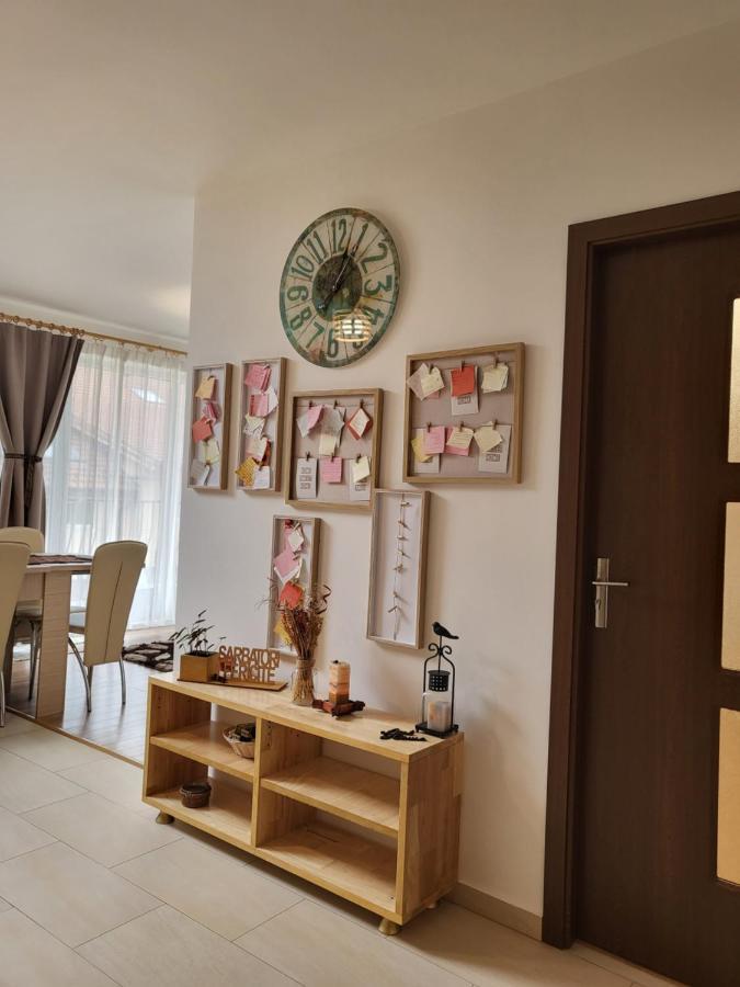 Art House Daire Floreşti Dış mekan fotoğraf